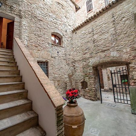 Saint Francis Apartment Assisi Bagian luar foto