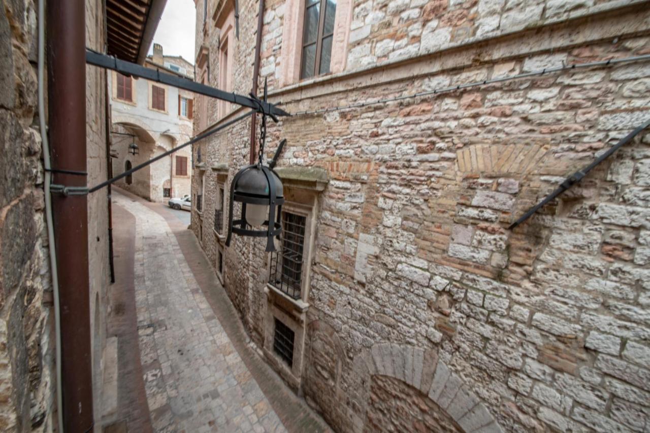 Saint Francis Apartment Assisi Bagian luar foto
