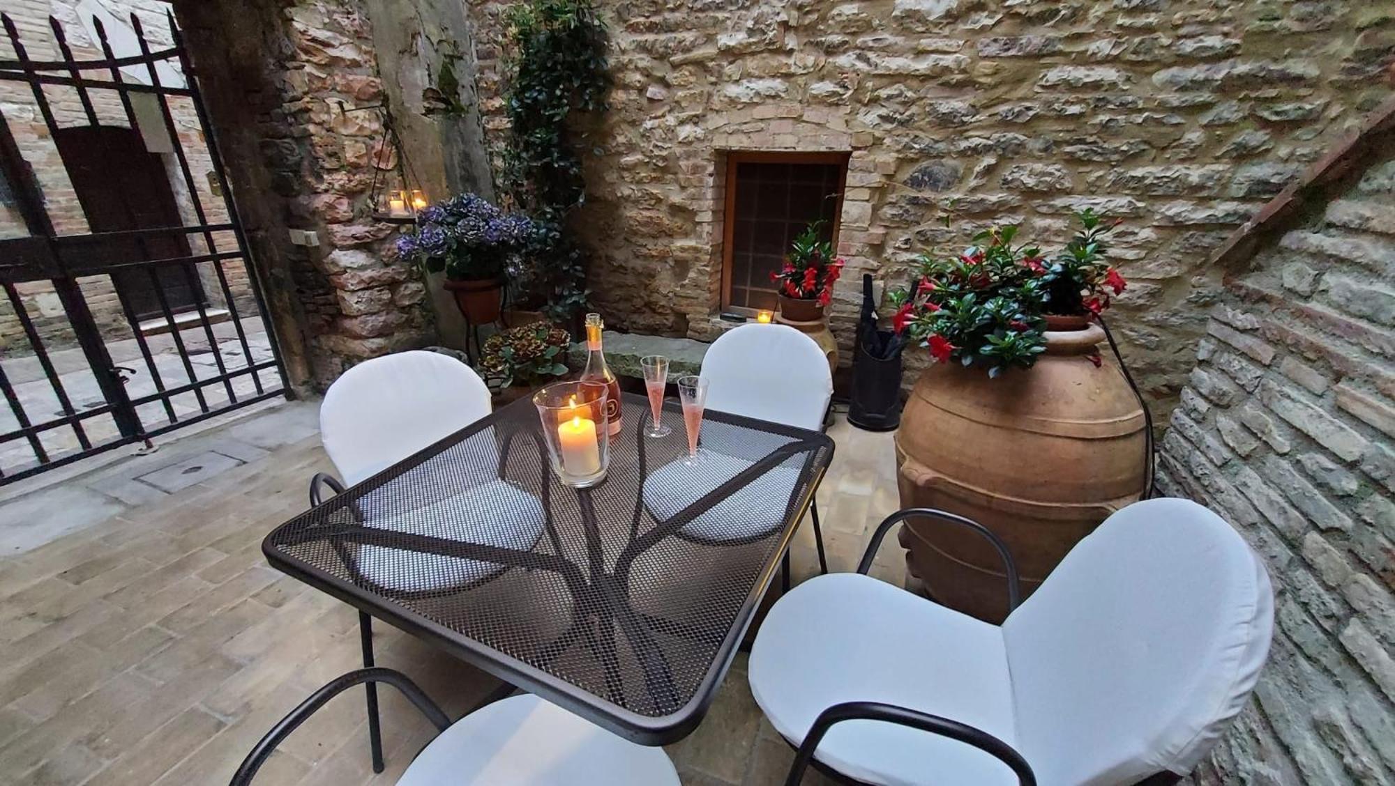 Saint Francis Apartment Assisi Bagian luar foto